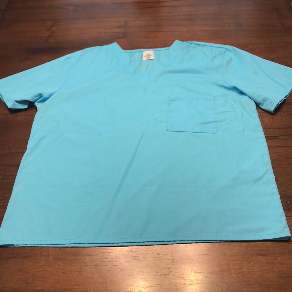 Scrub Top Medium